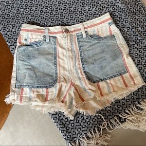American Eagle striped mom short 6